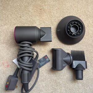 Dyson Black Hair Dryer with Attachments